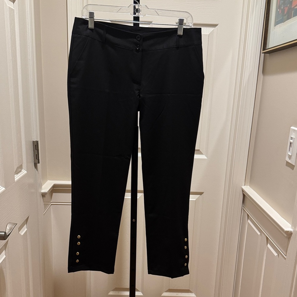GMA Belli Black Capri Pants with Button Detail
